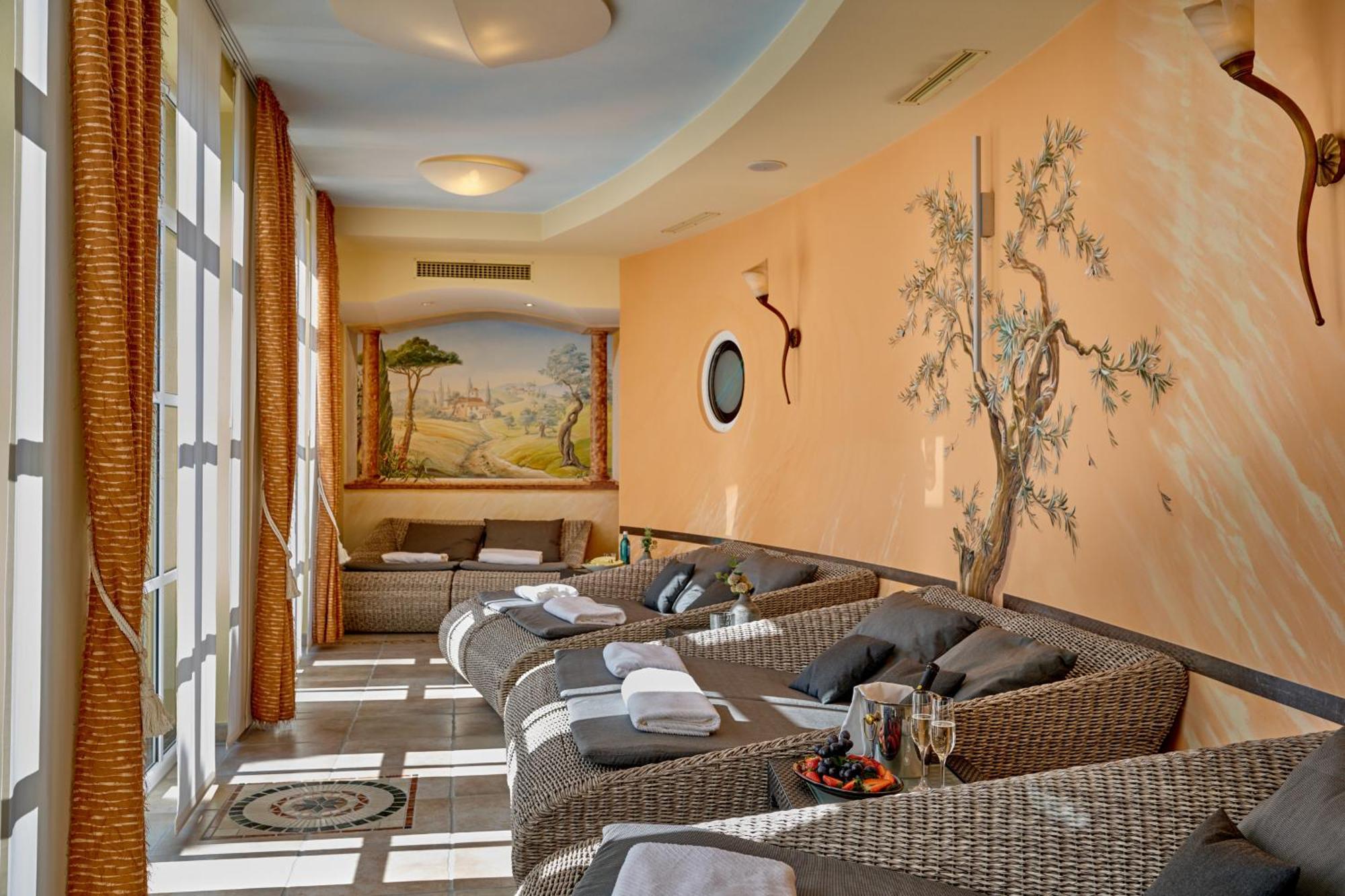 Landhotel Sternwirt - Das Wellnesshotel Zwischen Nuernberg Und Amberg Hogen Eksteriør bilde